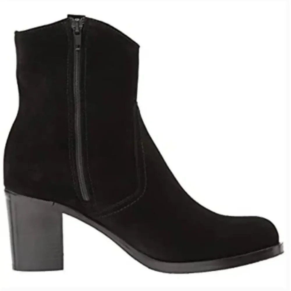 La Canadienne Phinn Suede Boots 5 NWT Black Heel Western Ankle Bootie Waterproof